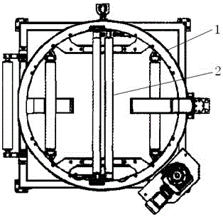 A rotary traction device for an injection molding machine