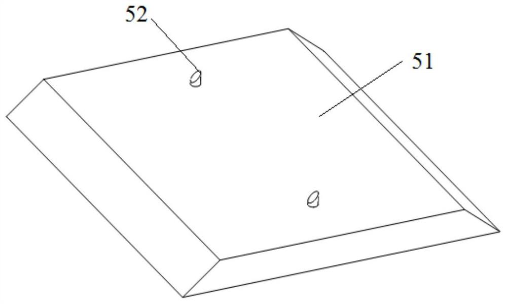 Laser machine capable of achieving automatic product feeding