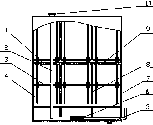 Large vehicle fuel tank with fuel-shaking alleviating function