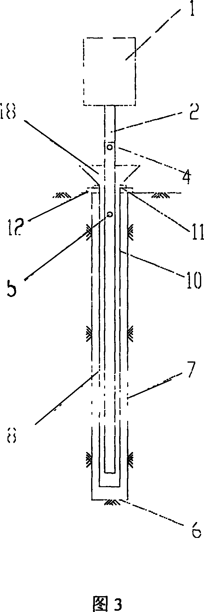 Method of vibration and extrusion for cast-in-place concrete in pile hole and its vibration rod device