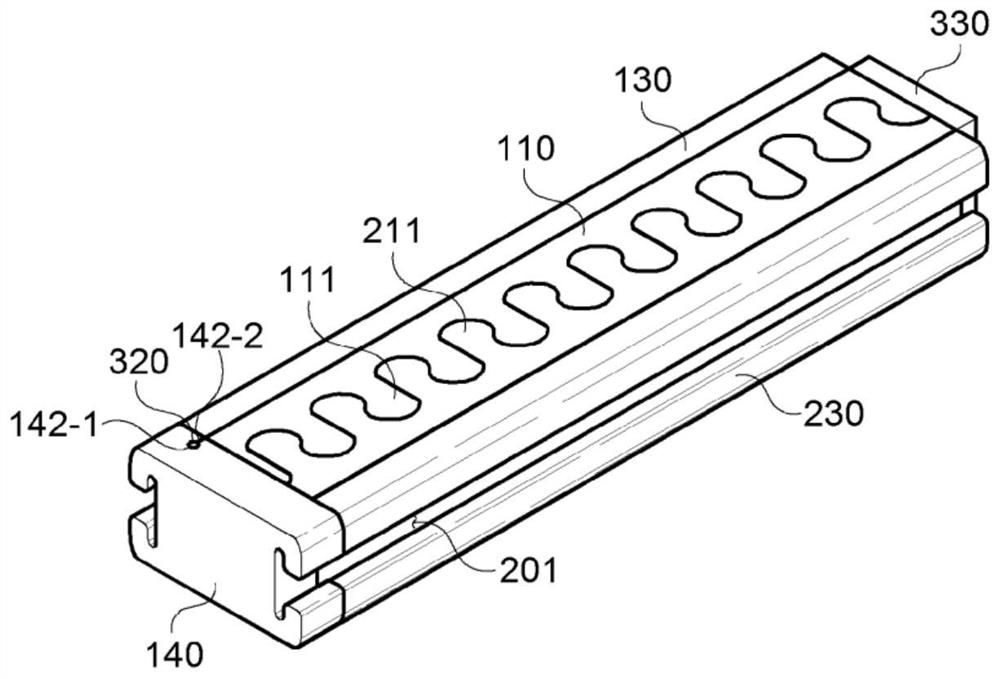 Sealing zipper and sealing zipper assembly