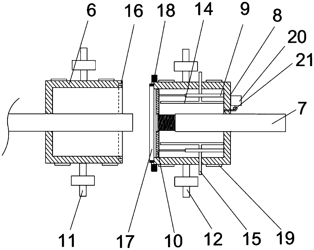 Dechlorinating and desulfurizing device used in aromatization process, and use method thereof