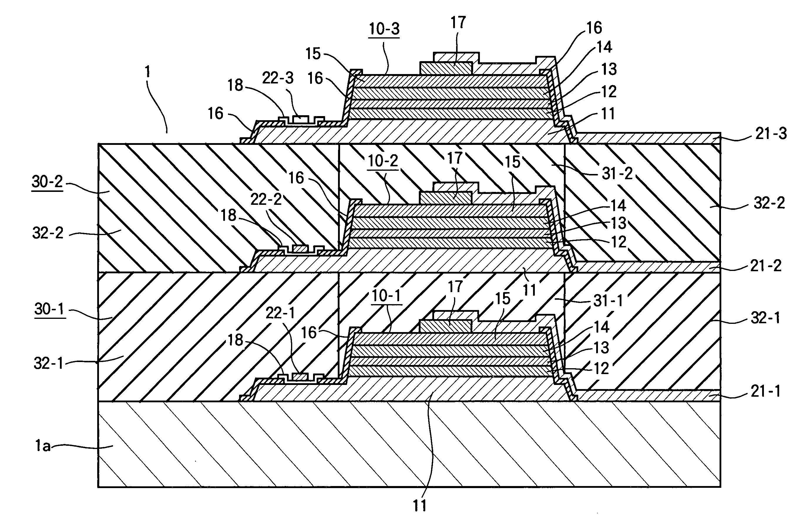 Layered semiconductor light emitting device and image forming apparatus