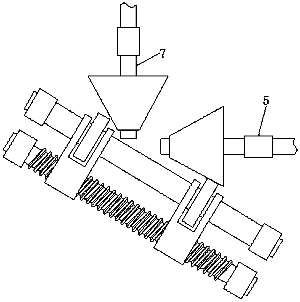 Oil expeller capable of changing expelling speed and preventing blockage based on gravity variation