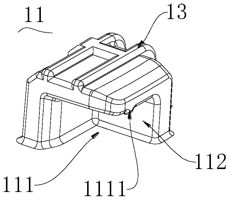 Air conditioner humidifier and air conditioner assembly