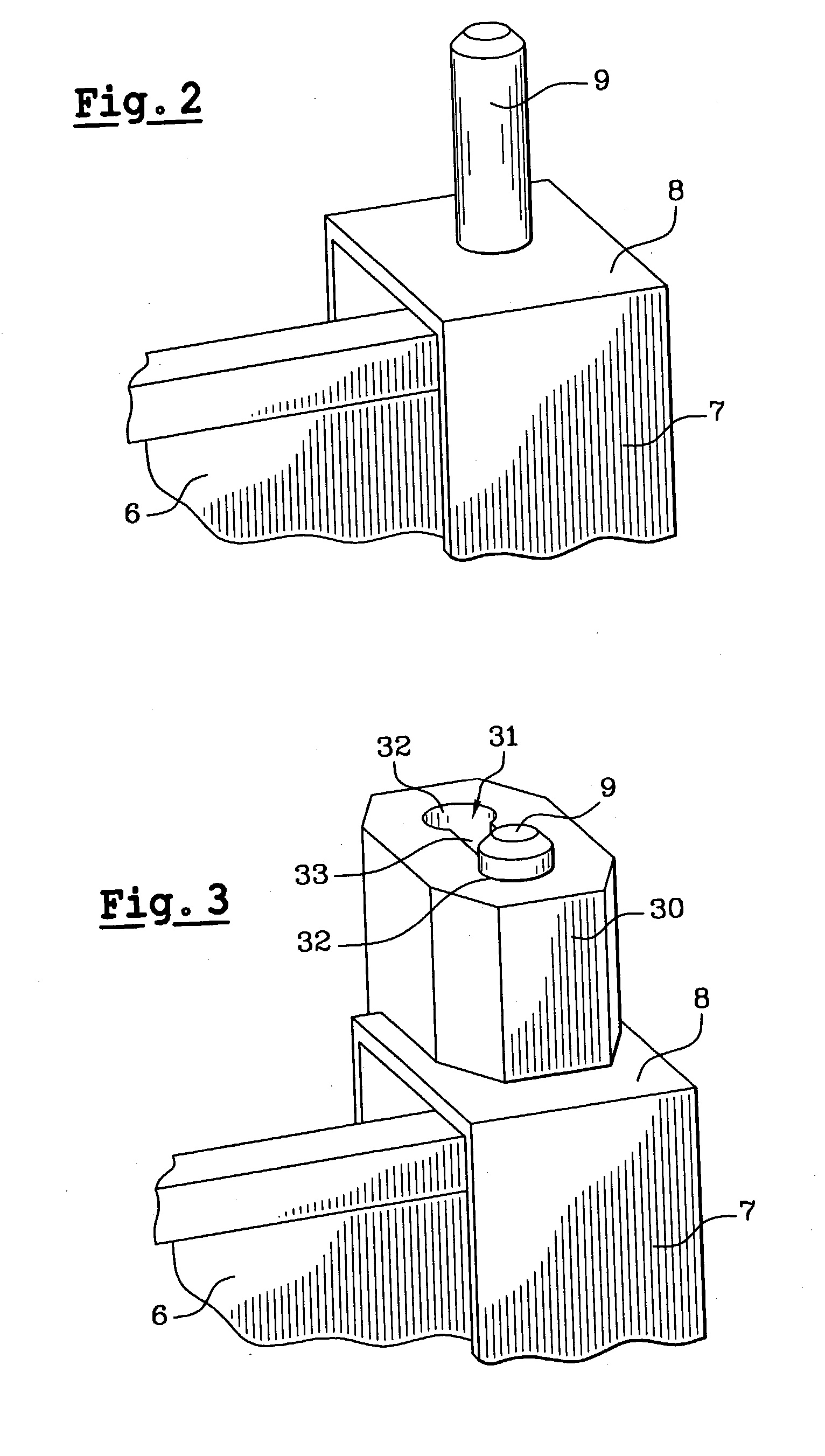 Device for fixing a functional member to a structural part of a motor vehicle, and a structural part including a portion of such a device