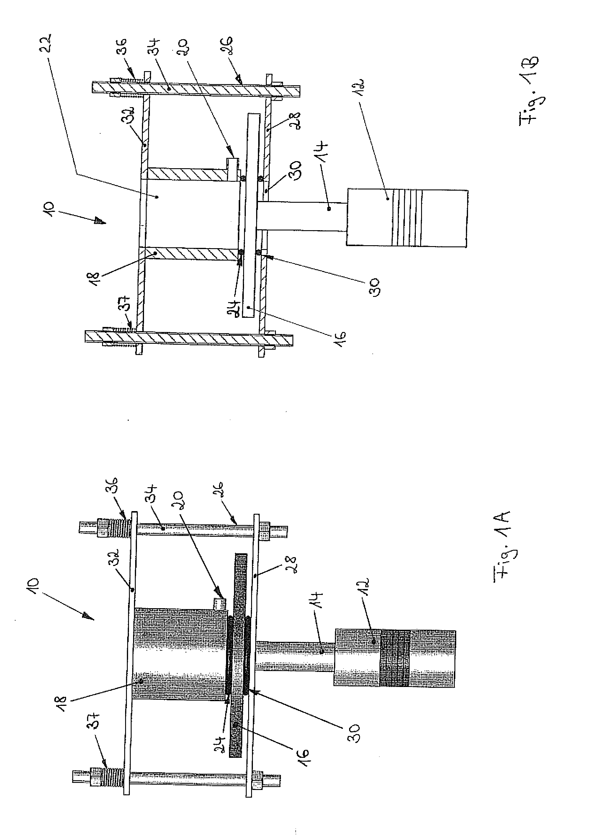 Ultrasonic device with a disk-shaped resonator