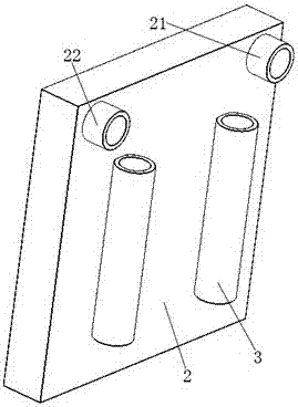 A shielding method and device for measuring infrared radiation on a high-reflective surface