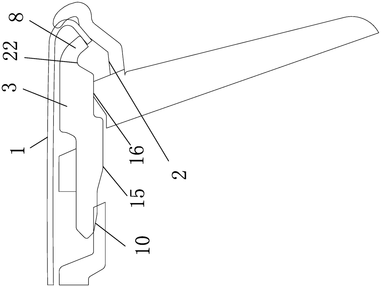 A connecting clasp structure of an automobile cover plate type part body and a bright bar