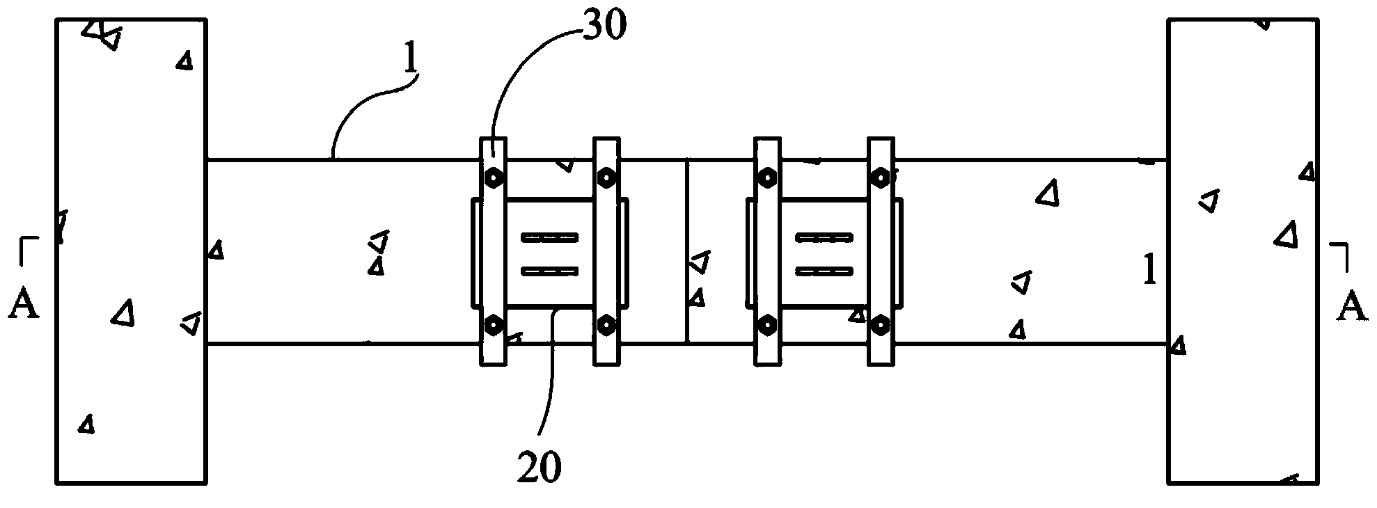 Buttress reinforcement device of construction hoist and using method of buttress reinforcement device