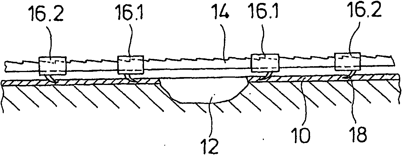 Device for stretching the skin