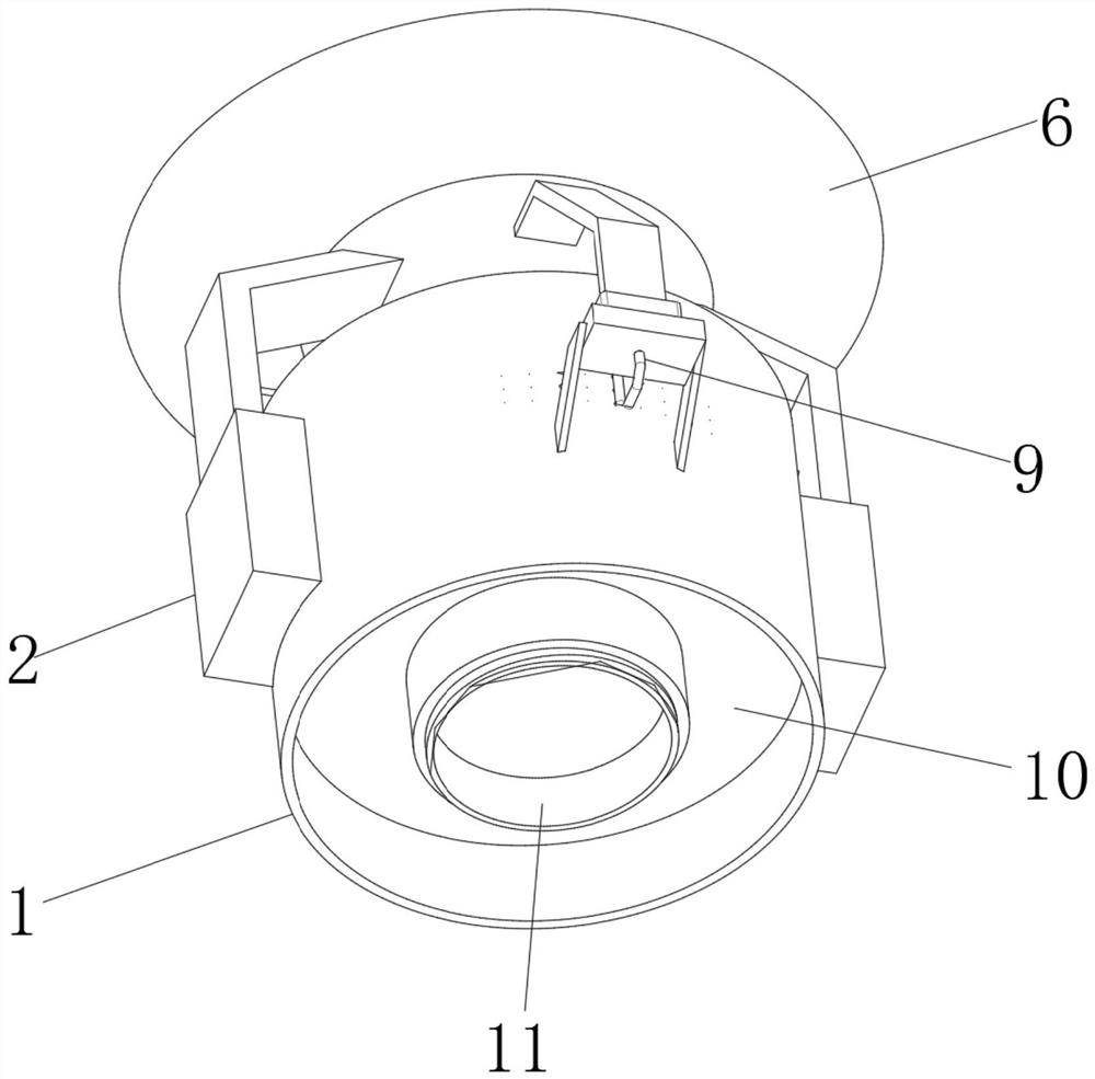 Raw material collecting device used before dragon-pearl tea making