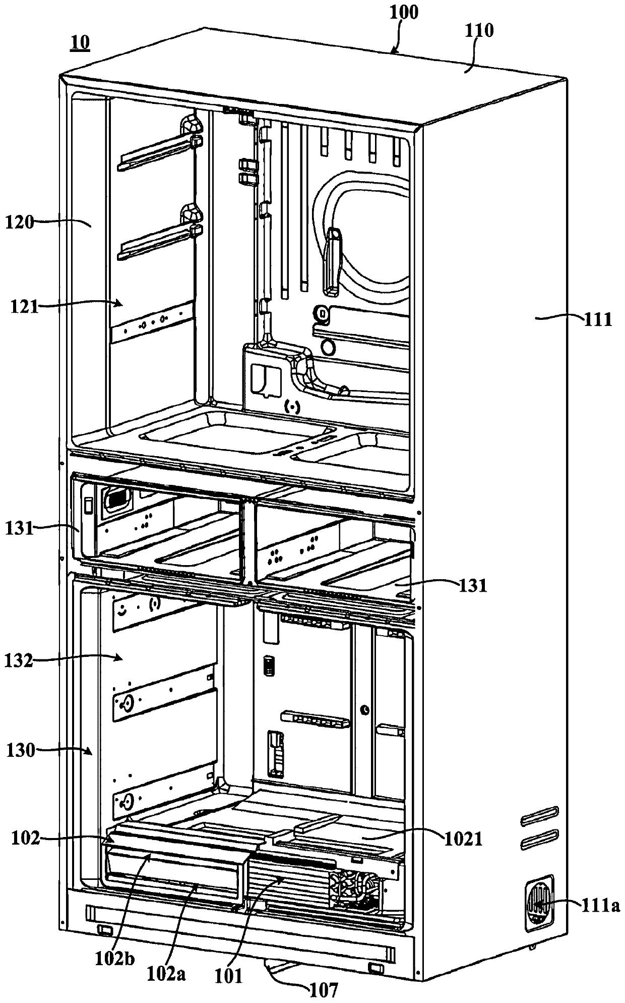 Refrigerator with freezing chamber realizing air return at front side of cooling chamber