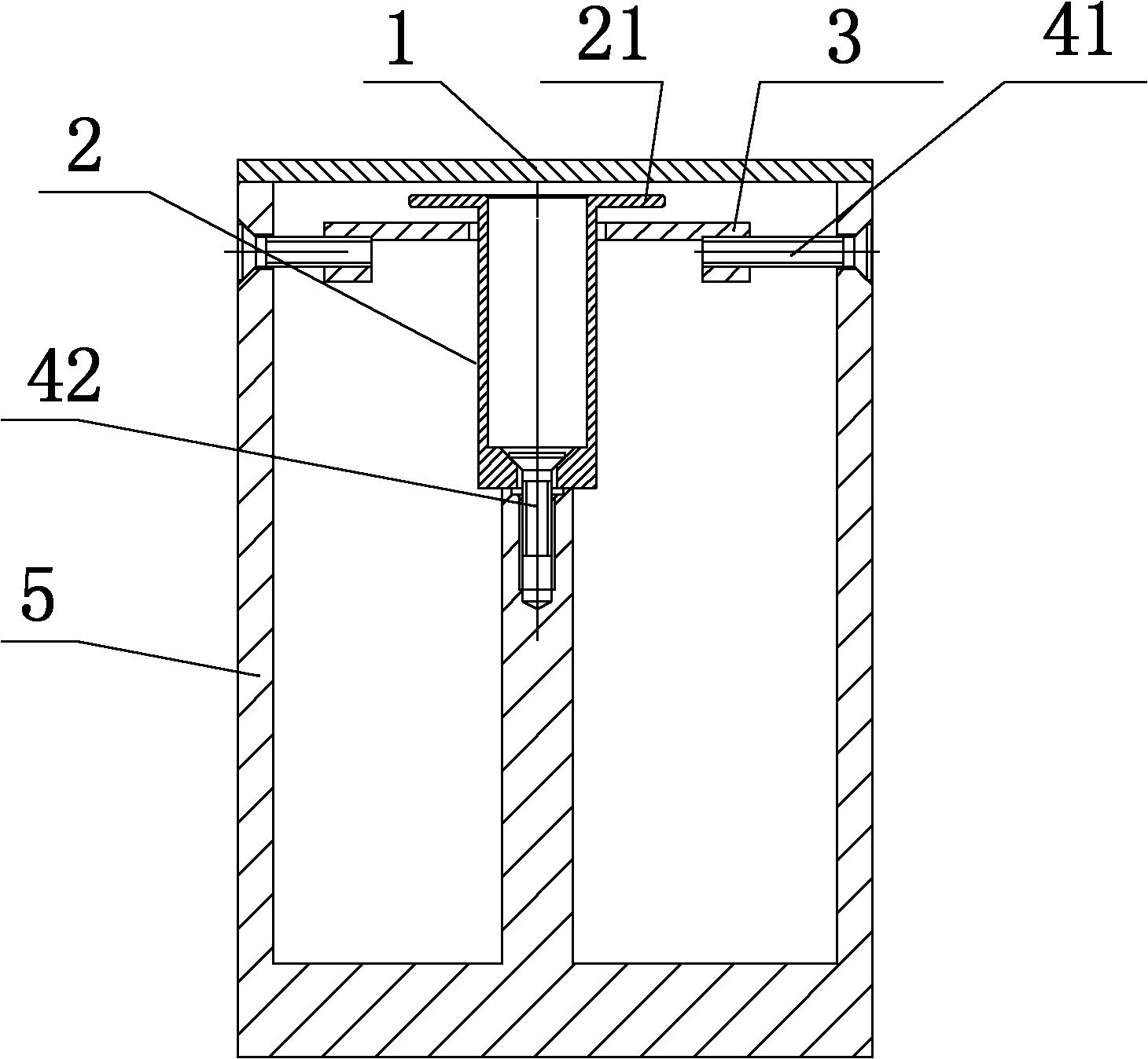 Single-cavity filter with load coupling plate