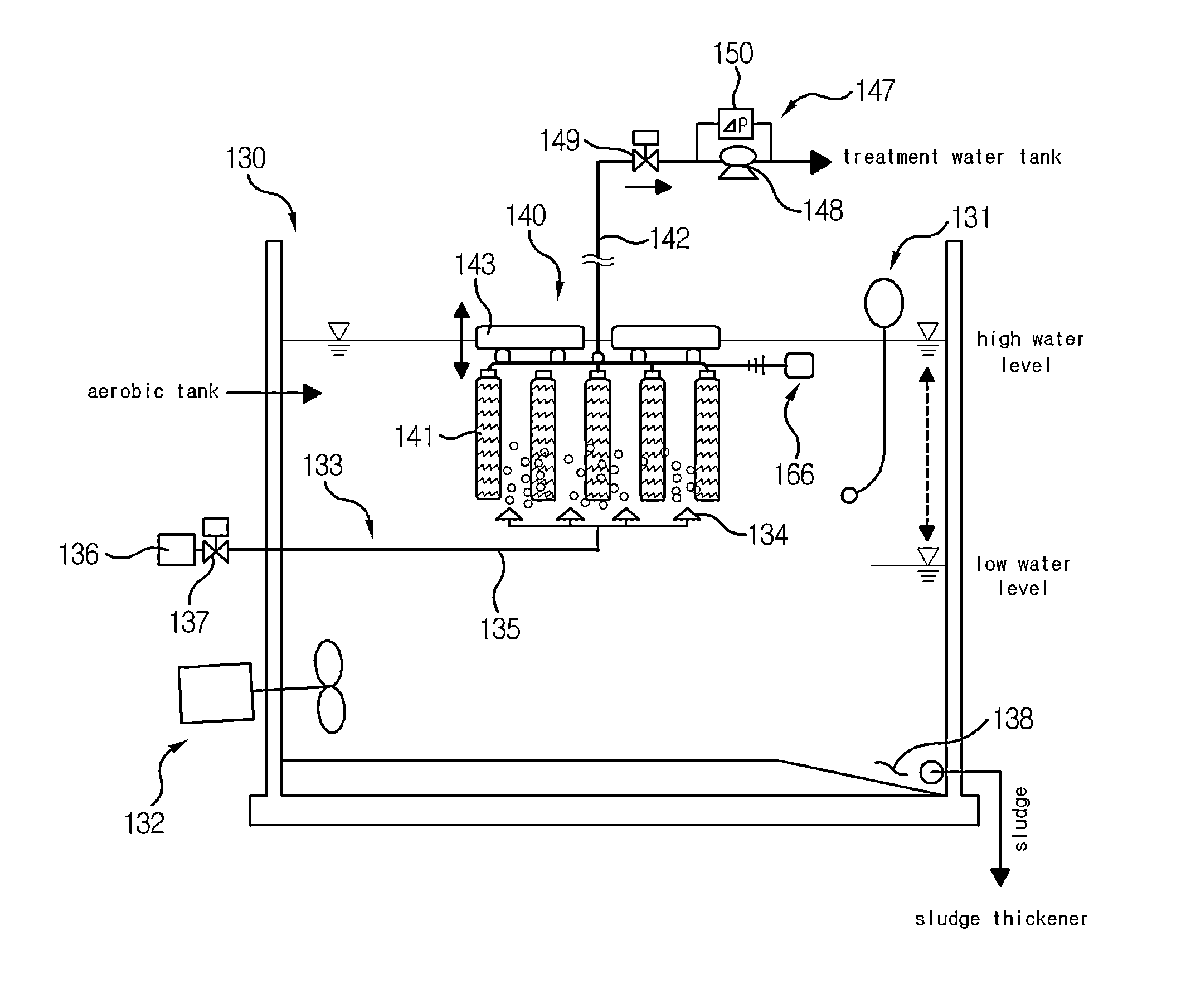 Floating filter module and water treatment apparatus and method using the same