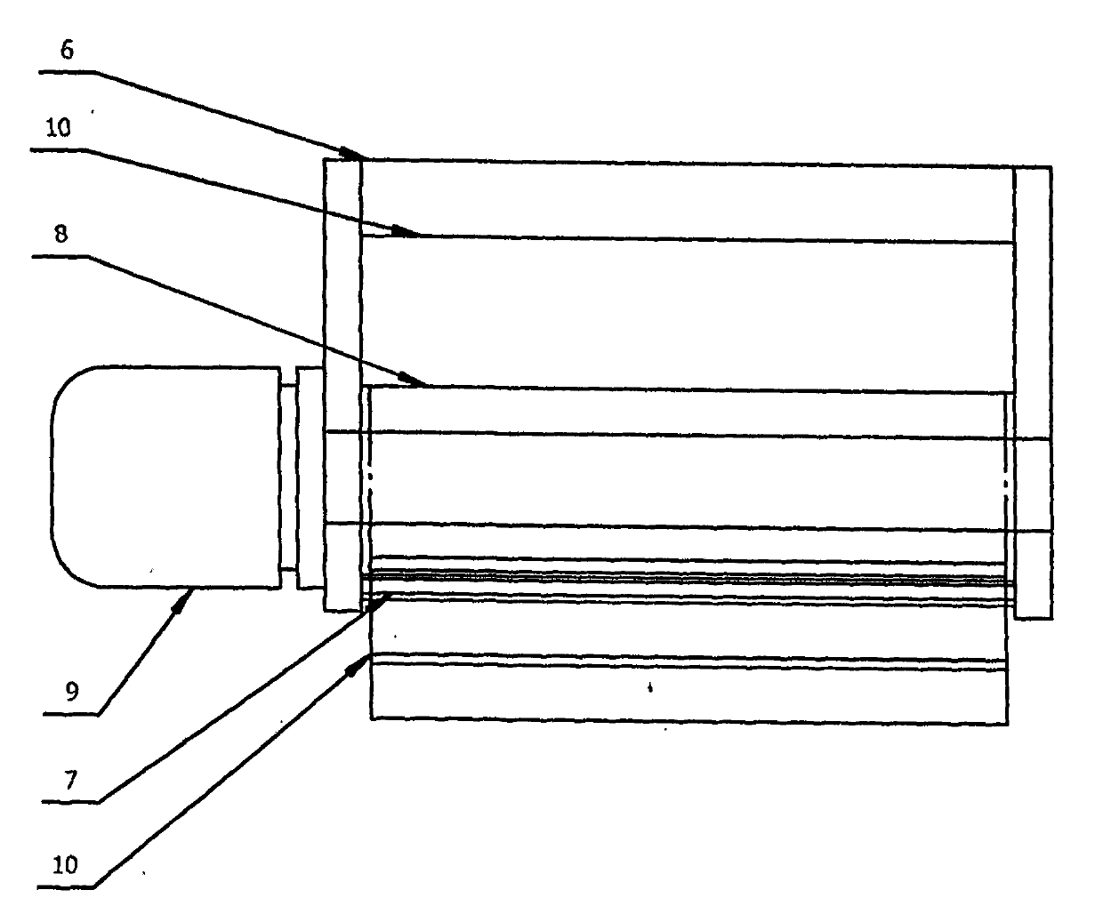 Ceramic powder feeding device and feeding method thereof