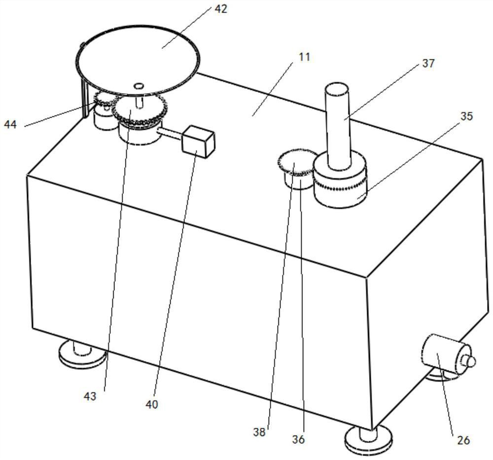 Squeezing and separating device and method for residues in domestic sewage