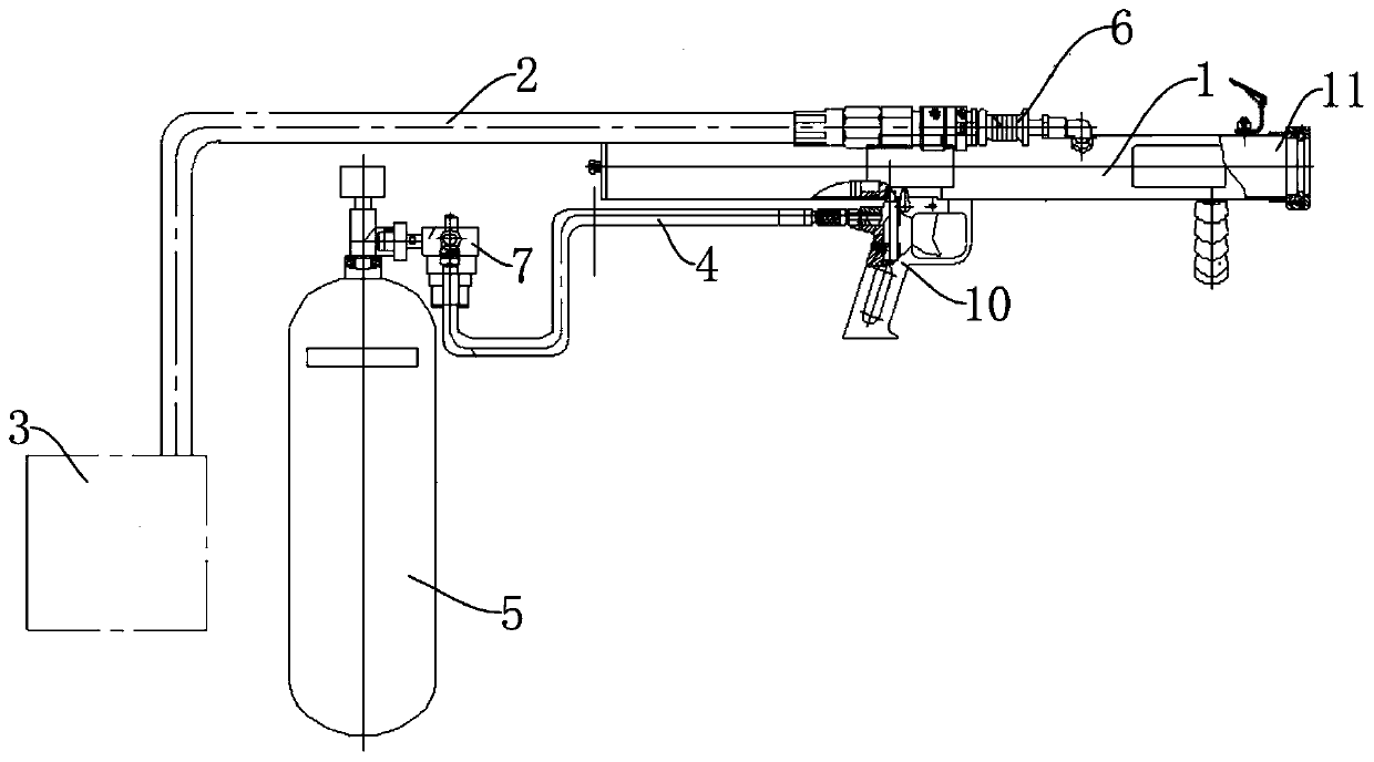 Movable pulse air pressure spraying water gun and fire extinguishing method