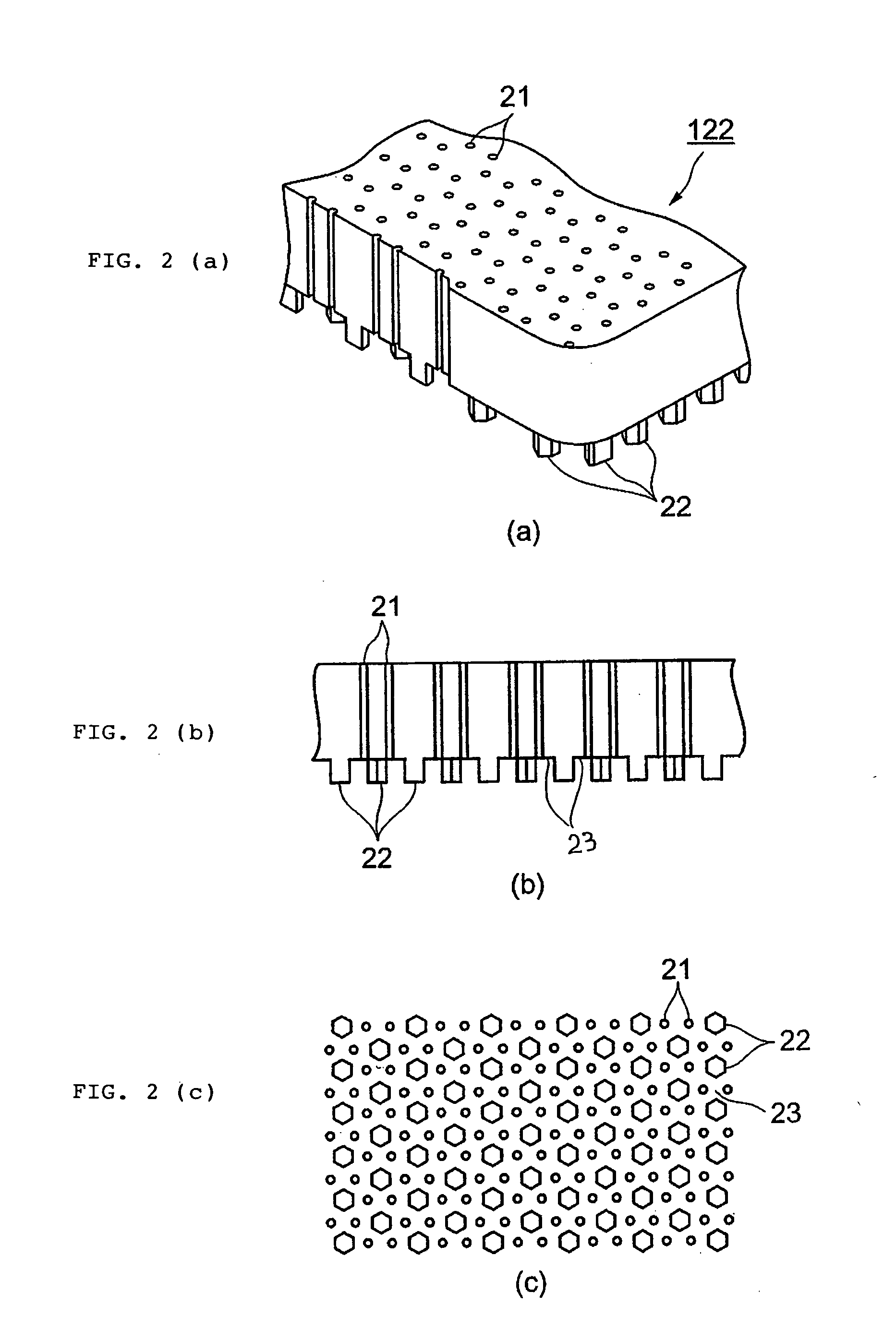 Shower plate having projections and plasma CVD apparatus using same