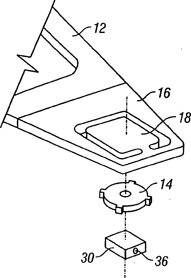 Static microactuator with electric insulative movable portion and related driving circuit