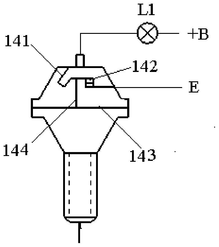 Adjustable crop field liquid pesticide spraying device