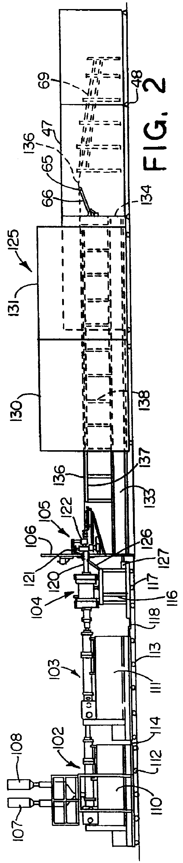 Sealable chamber extrusion apparatus with seal controls