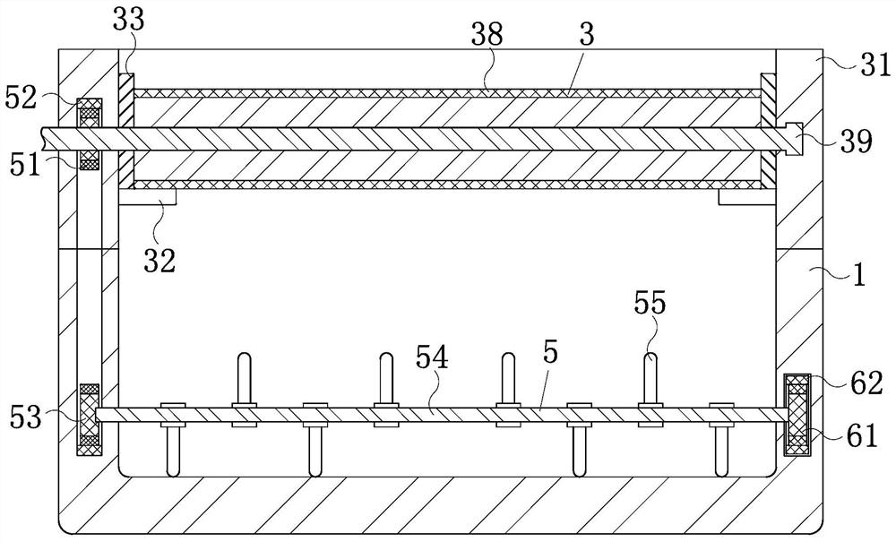 Automatic cooling device for high-temperature plastic toy balls