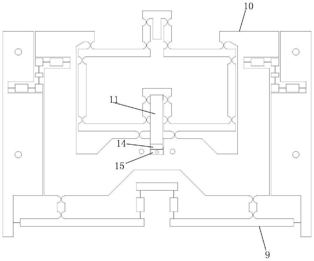 Flexible hinge micro-component bending test device with large range and high precision