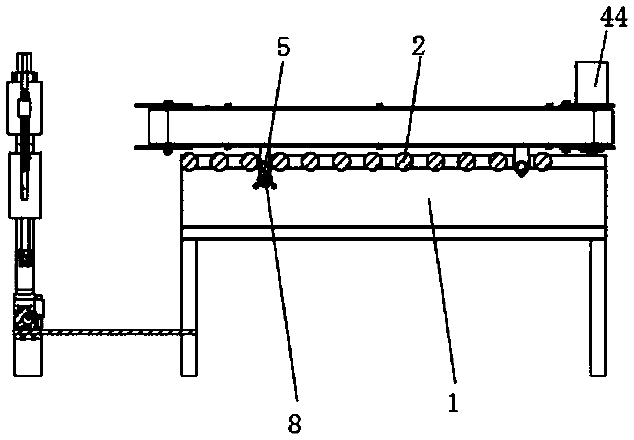 HDPE water supply pipe machining conveying device