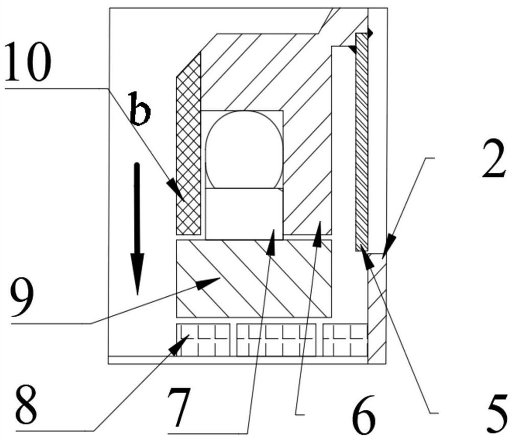 Novel turbine disc cavity heat insulation structure with heat insulation plate and air interlayer