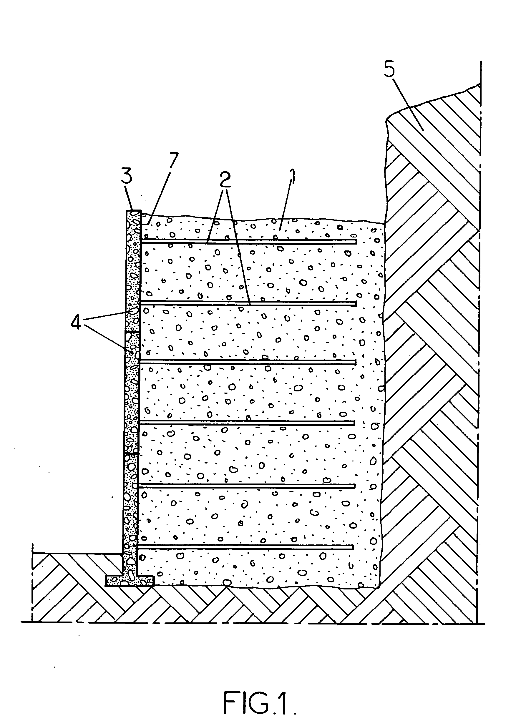 Stabilized soil structure and facing elements for its construction