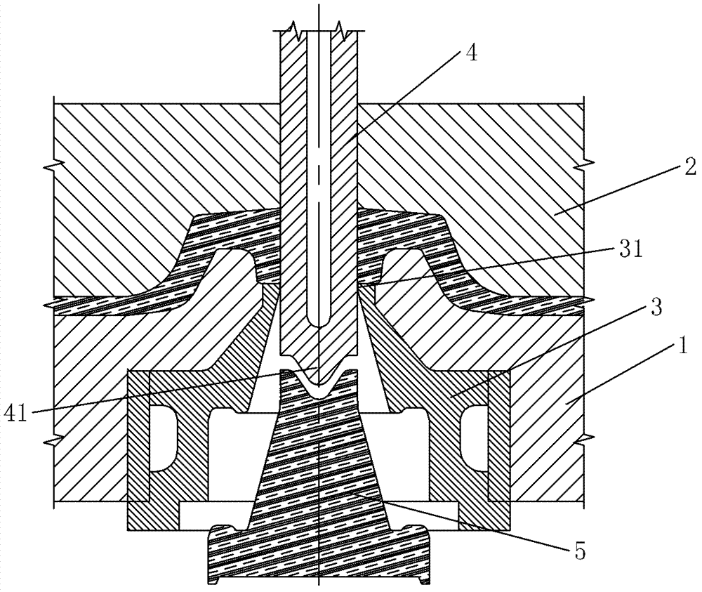 Mould structure for centering molding process of rotating shaft symmetrical part