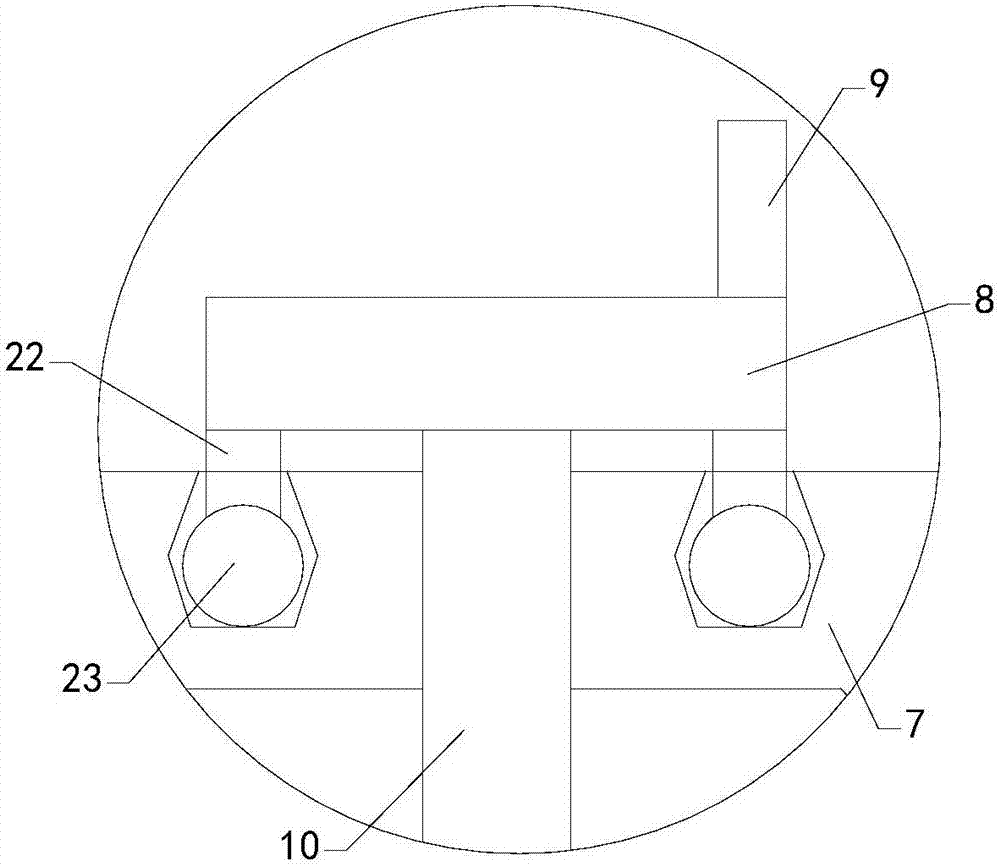 Plastic extrusion device