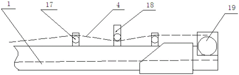 Chain tensioning device and method for slag removal machine