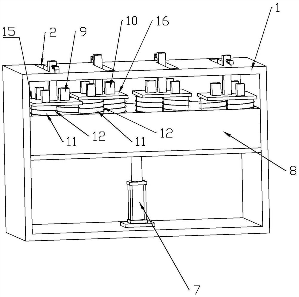 Full-automatic tea leaf deblocking device