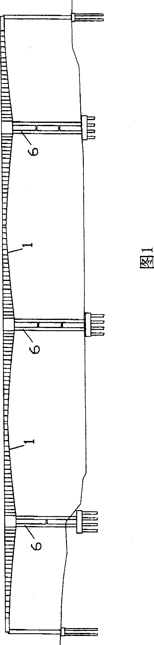 A baseboard cable horizontal arrangement prestress concrete variable cross-section box girder bridge and a construction method thereof