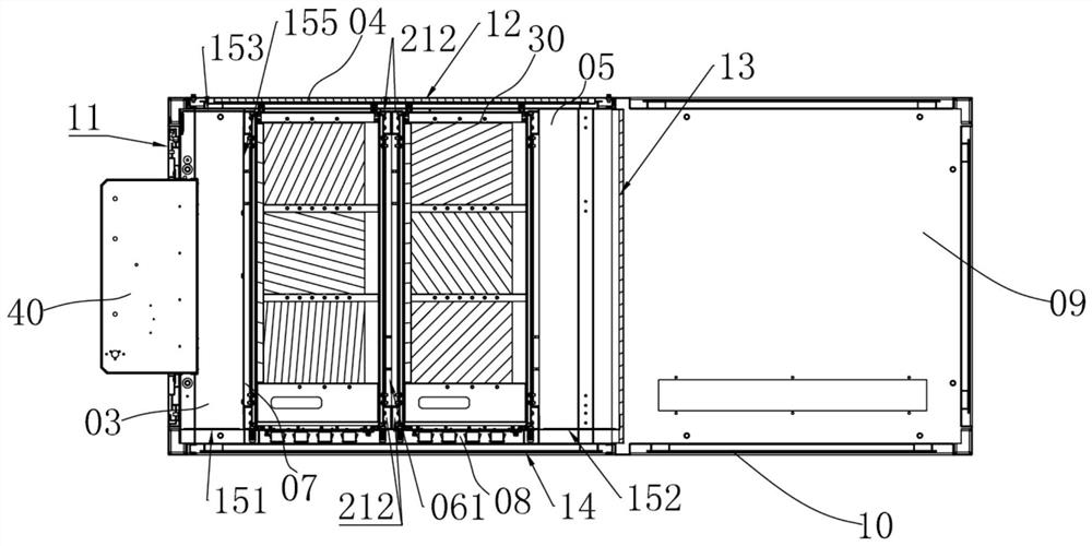 Containing device and heat dissipation system