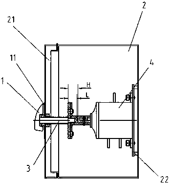 Operating clutch device of power distribution cabinet combined switch