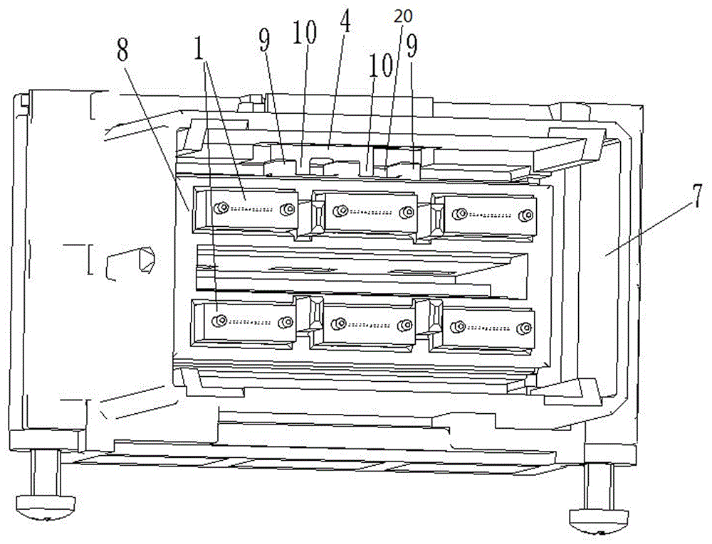 Inter-plate connector assembly and sub-plate plug thereof