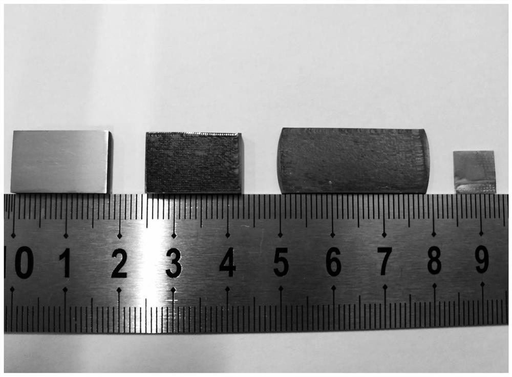 Method for preparing gradient equiaxed crystals in zirconium alloys by laser surface treatment-rolling annealing composite process