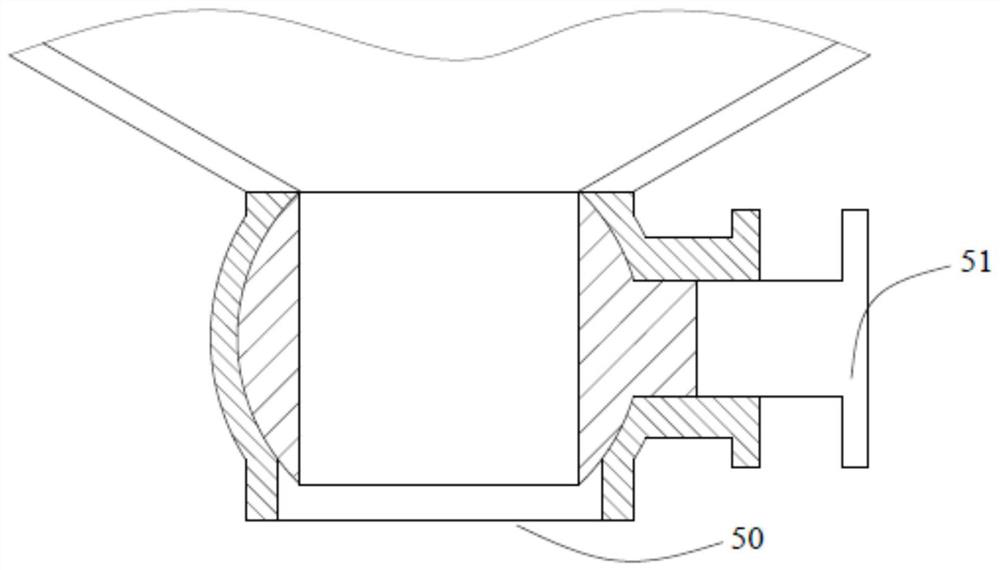 Lifting bucket for underwater sludge cleaning