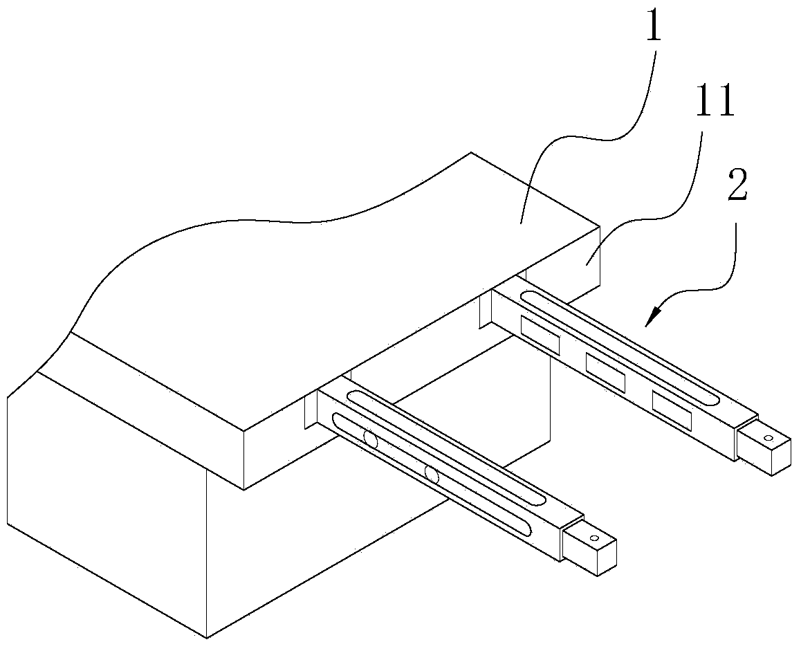 Supporting device of plate shearing machine