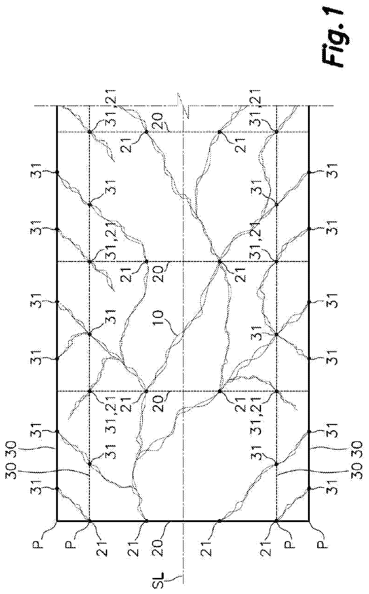 Cuttable cladding panel with a matching pattern, use and manufacturing method thereof