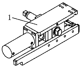Split roller transverse movement device with oil-gas quick connection function