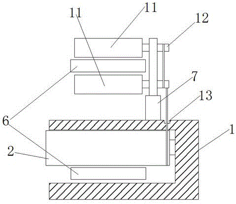 Device for conveying wide-width polyester fiber papermaking forming net