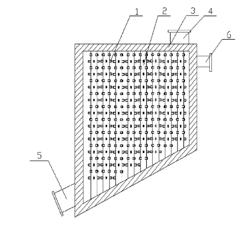 Method for increasing heating speed of material in metal vacuum smelting reduction still and reduction still