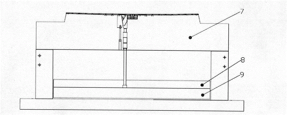 Apparatus for pulling core through ejecting block in small space