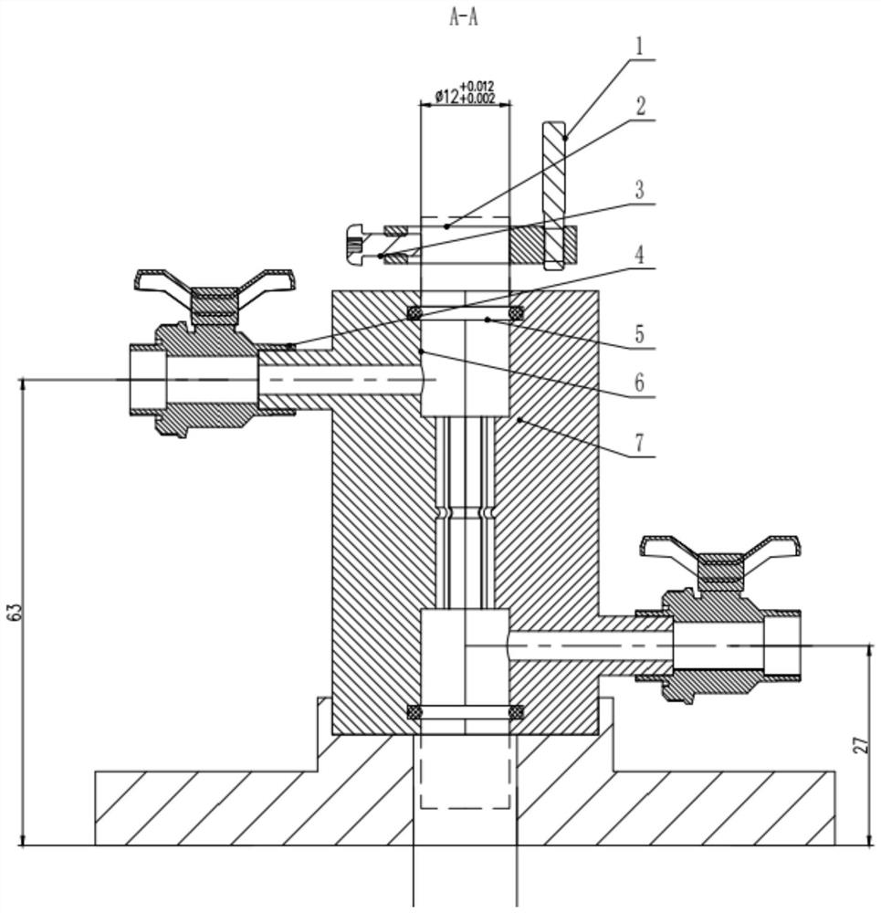 Rotary bending fatigue specimen V-shaped notch abrasive flow grinding device and process