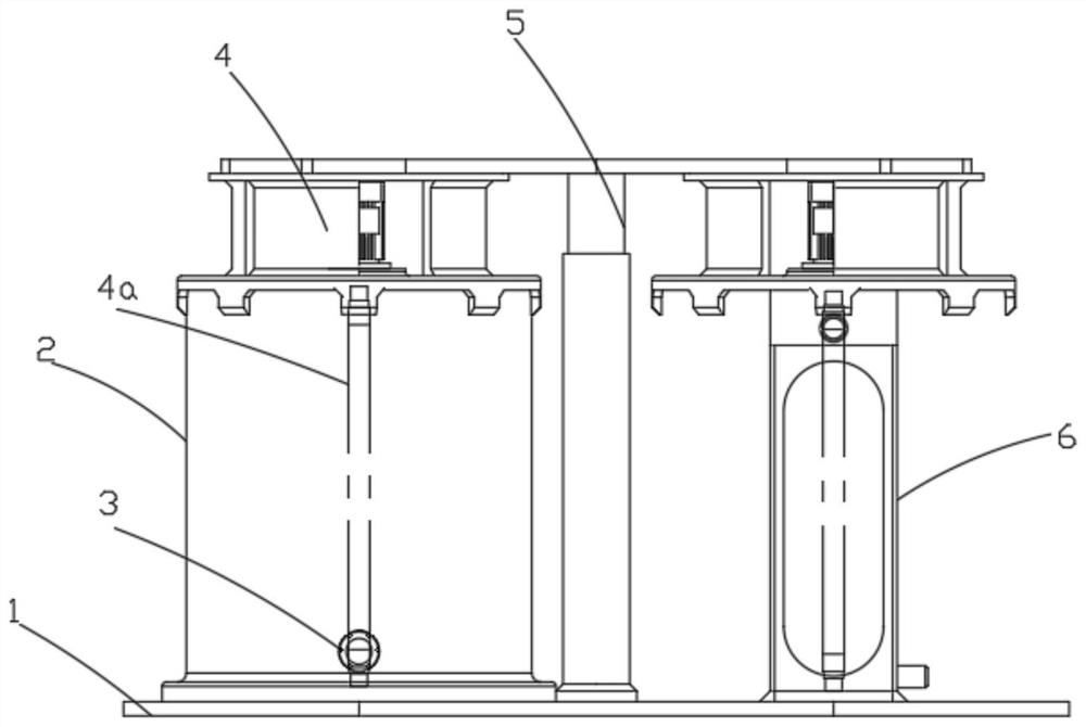 Device for equally dividing pulp water in papermaking headbox