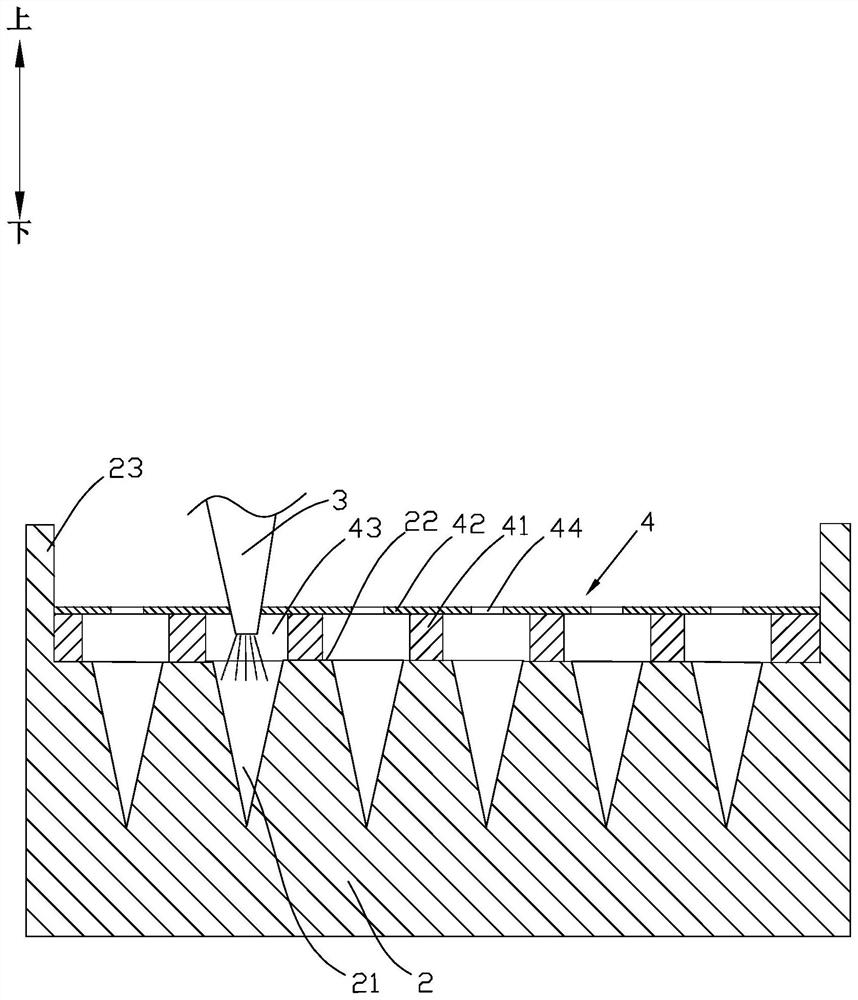 Dissolvable microneedle spray production equipment and method